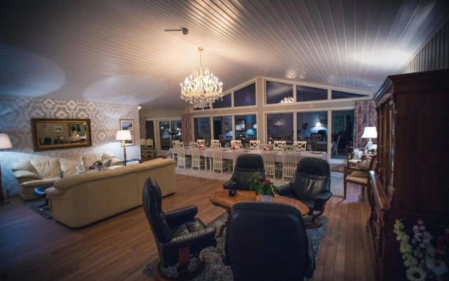 Arctic Panorama Lodge