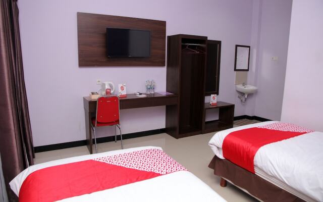 OYO 1138 Purple Hotel