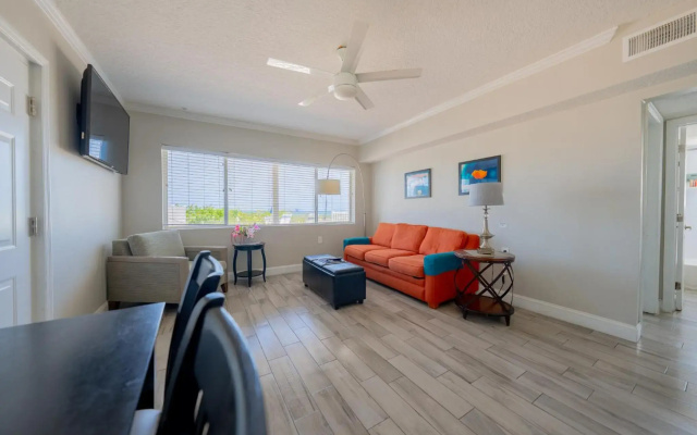 Belleair Beach Club