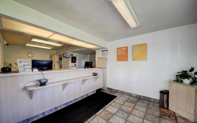 6 Tulsa West Motel
