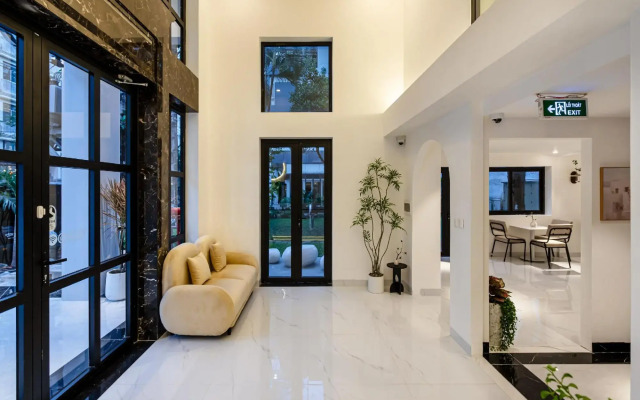 The Royal Hotel  Apartment - Phu My Hung