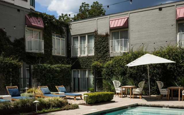 Hotel Ella