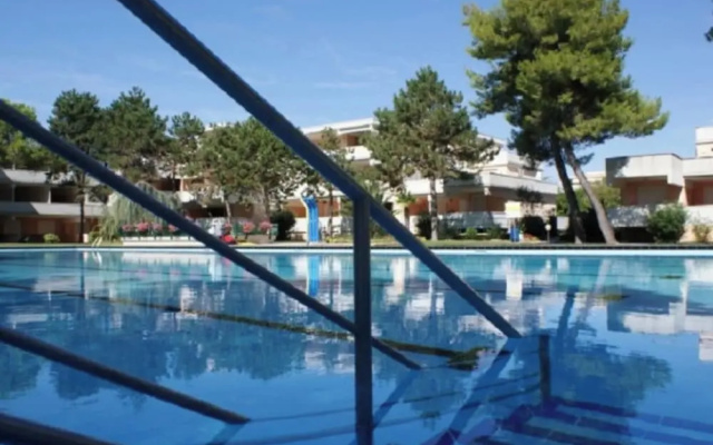 Studio With Direct Access to the Pool