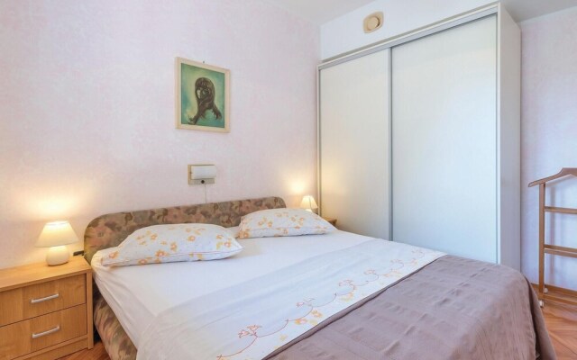 Stunning Home in Pula With Wifi and 2 Bedrooms