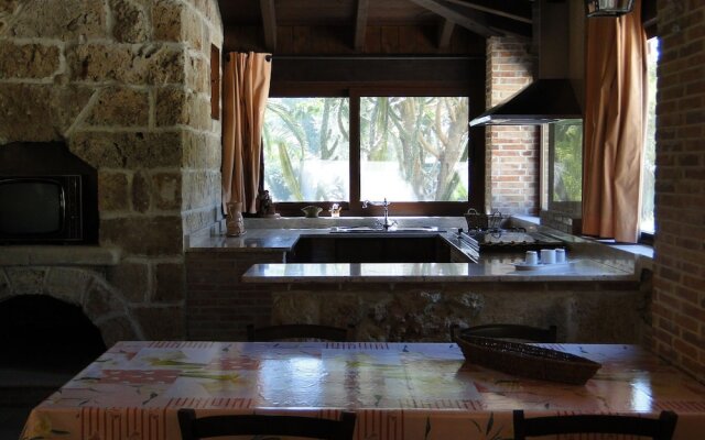 Lovely Apartment in Portland With Garden and Patio