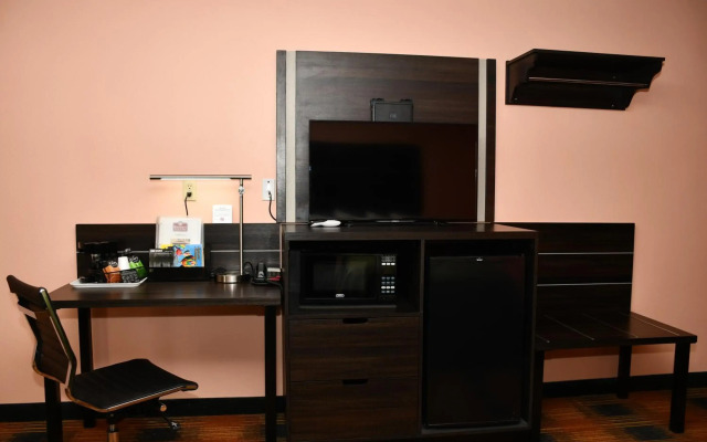 Regency Inn & Suites