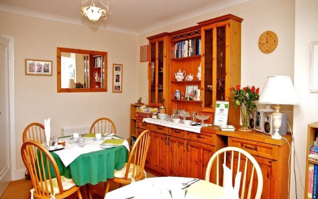 Pink House Bed And Breakfast