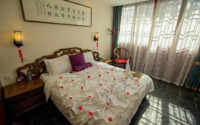 Tang Dynasty Art Garden Hotel
