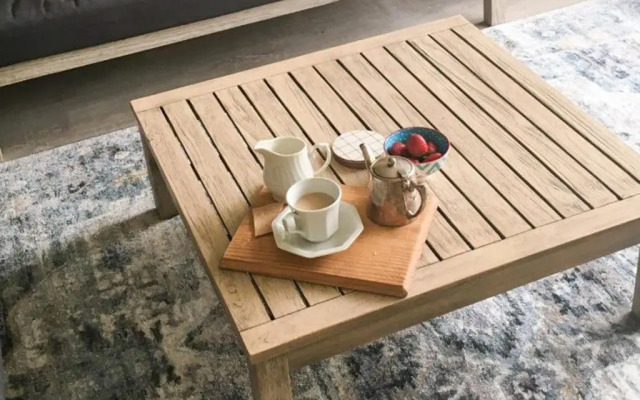 BEACHFRONT 4 Unit 4 of 12 Bundella Ave LC