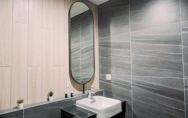 Wonderful And Homey Studio The Smith Alam Sutera Apartment