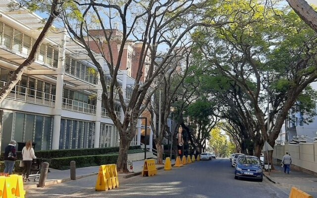 Budget StudentLike Stay Rosebank