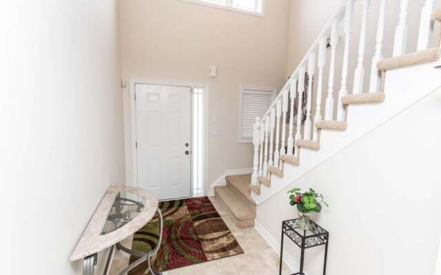 Fallsview Family Home