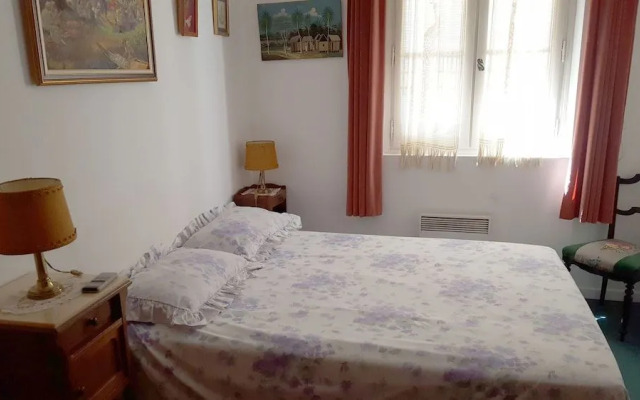 Dolphin's B&B