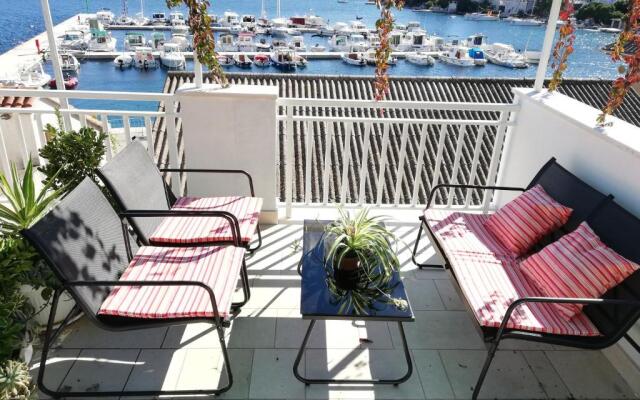 Shell Bay Apartments