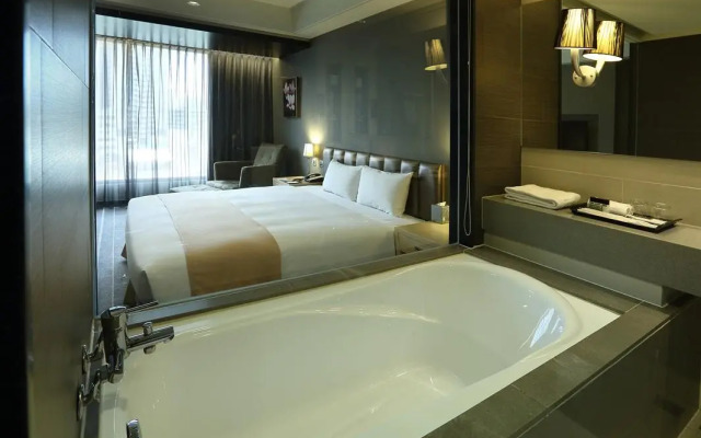 Urban Hotel 33