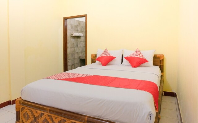 OYO 1449 Cahaya Guest House