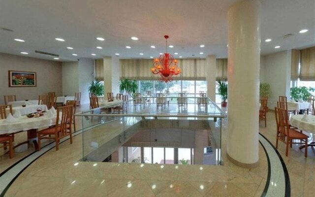 Hotel Niski Cvet