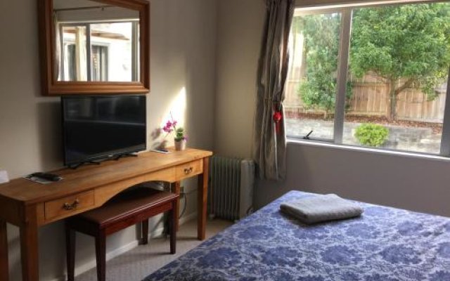 Greenhithe Bed And Breakfast