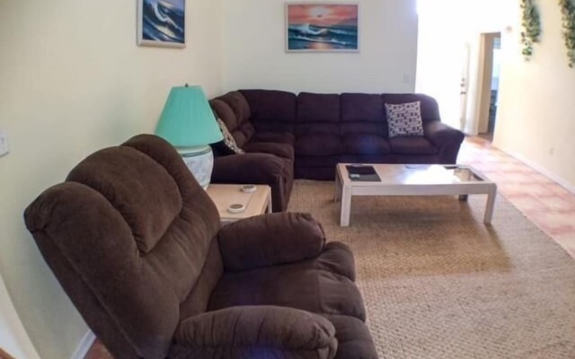 Hemingway 2004 Apartment 3 Bedroom