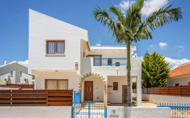 Villa Coralli by Villa Plus