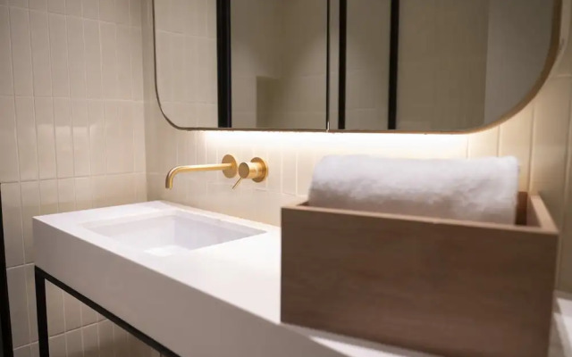 Snug Studio at Upside Living Business Travel Ready