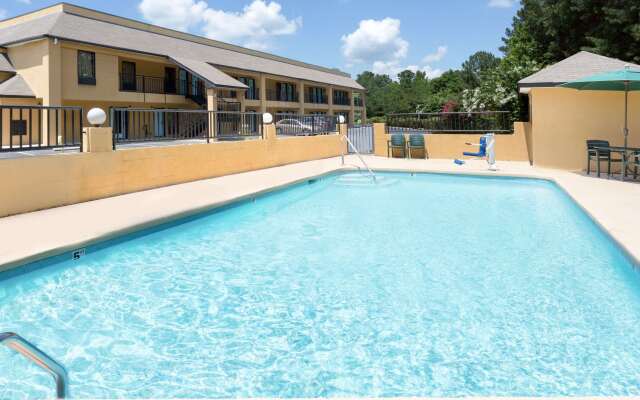 Days Inn by Wyndham Biscoe