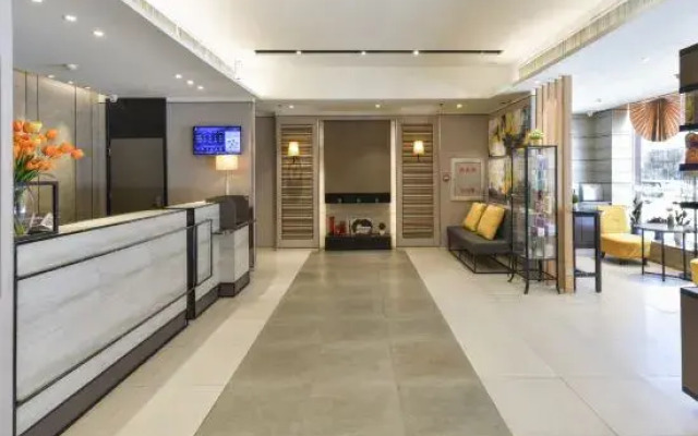 Homeinn Plus Hotel (Shenyang Railway Station East Square Subway Station)