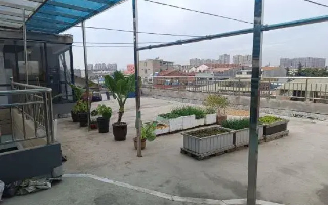Mengzhou Longfeng Hotel
