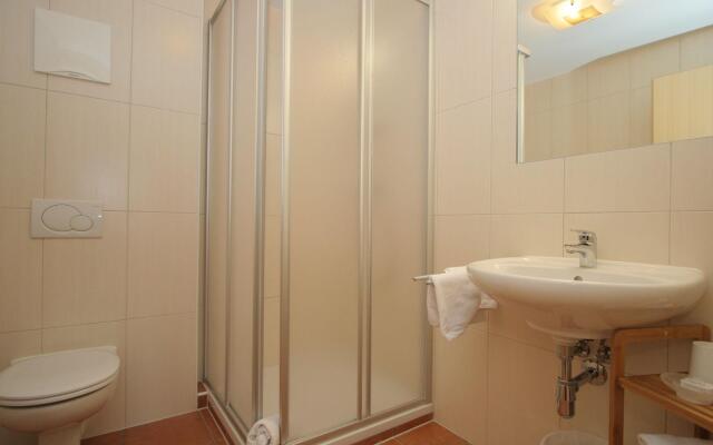 Spacious Apartment in Uderns near Ski Area