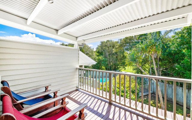 Serenity - Mudjimba - Pet Friendly Holiday Home