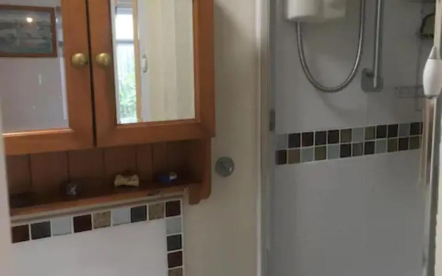 Entire house near beaches, footpaths and shops