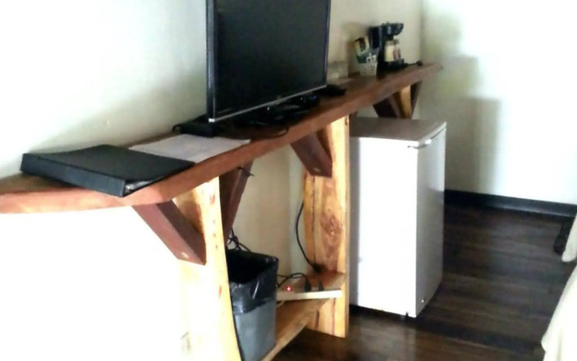 Lizard King Hotel & Suites