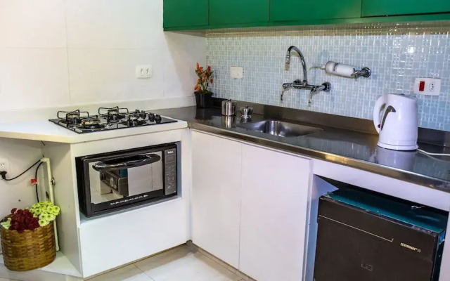 5min da Praia do Leblon - AP204