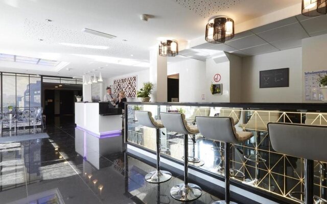 Sure Hotel by Best Western Plaisir