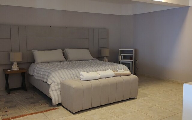 Confortable y amplio estudio D9