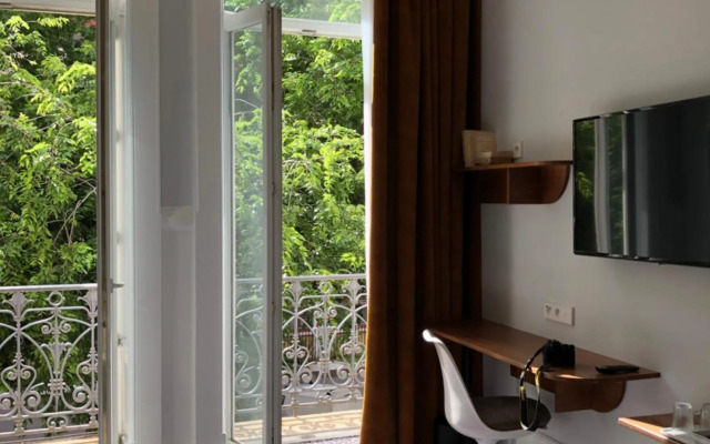 Hotel De Verdun 1882, BW Signature Collection