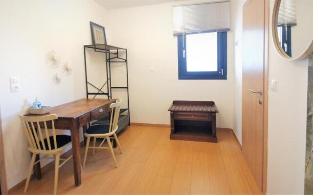 1951 Suites