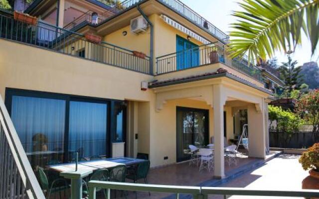 Taormina Design Apartment