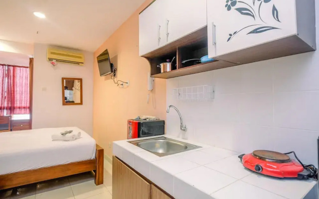 Classic And Cozy Studio At Cinere Bellevue Suites Apartment