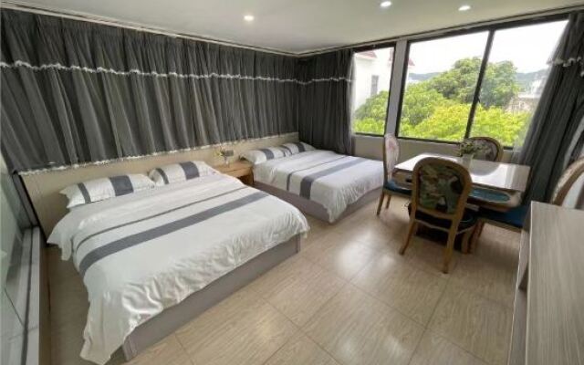 Shenzhen Jiaochangwei Bird's Nest Sea Side Guesthouse