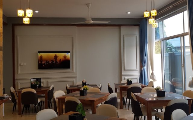 Eastern City Hotel