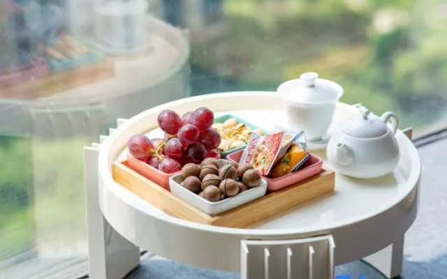 May Boutique Hotel (Xinyang East Railway Station Evergrande Plaza) – Meal – Xinyang