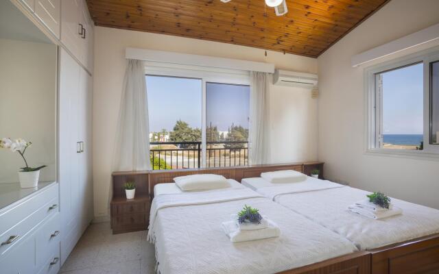 Villa Marina 44 Kiti Beach
