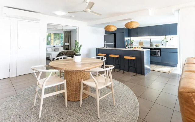 Whitsunday view BOHO apartment in Airlie Beach