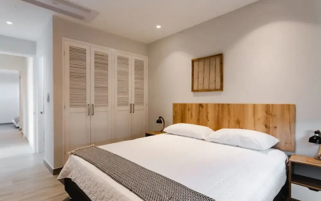 w Radiant 2BR w Terrace in Panama