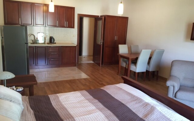 Belvedere S Bassejnom I Vidom Na More Apartaments