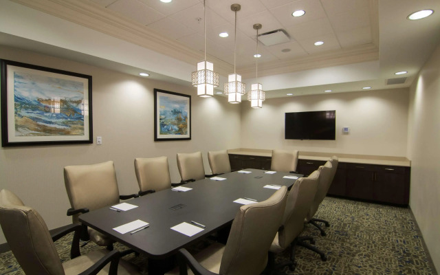 Hampton Inn & Suites Tulsa Downtown