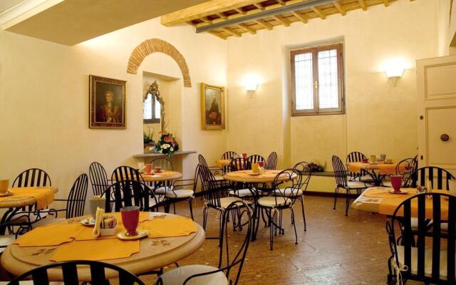 Porta Faenza Hotel