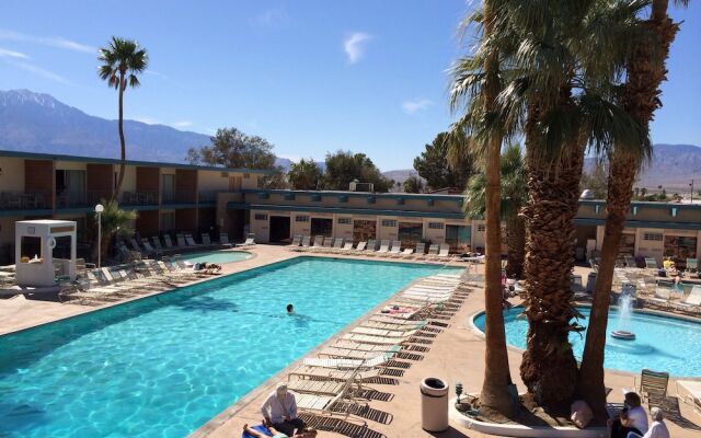 Desert Hot Springs Spa Hotel