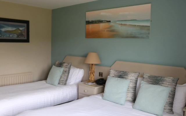 Causeway Hotel